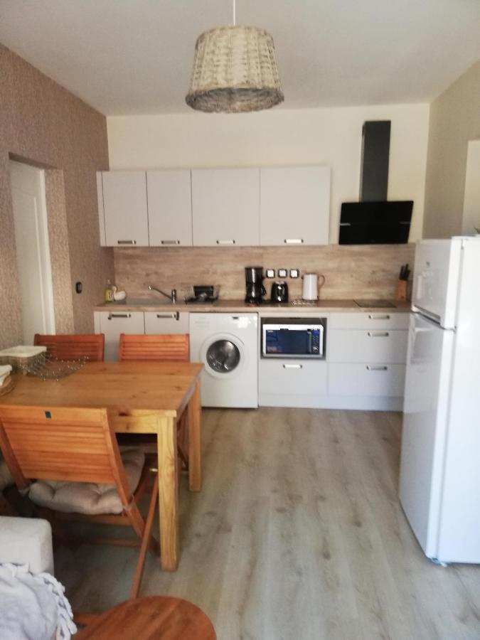 Manon Apartment Биганос Екстериор снимка